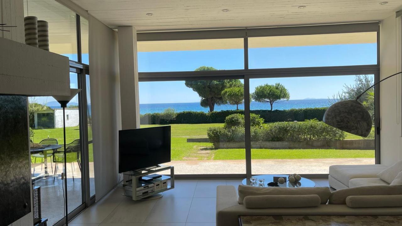 Beachfront Villa Hoopoe Schinias, Marathon Екстер'єр фото